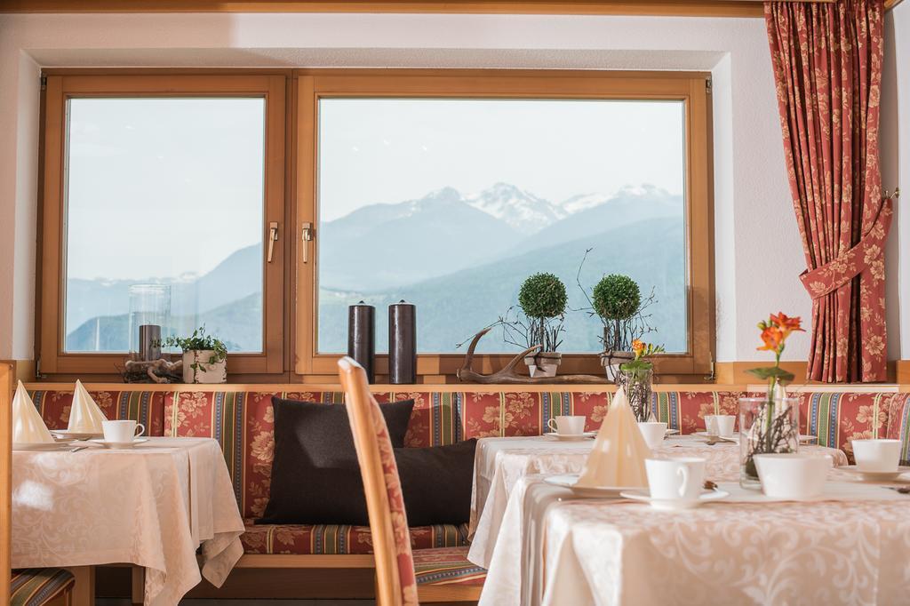Hotel Garni Hochgruber Brunico Kültér fotó